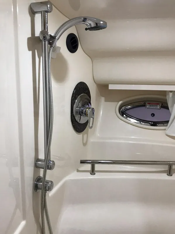 2005 Sea Ray 390 Sundancer