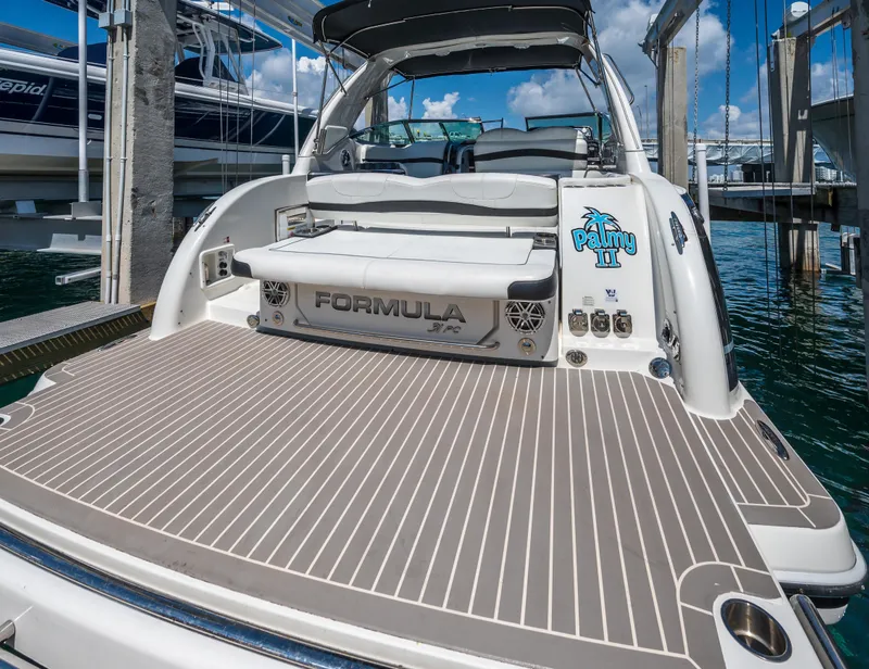 2018 Formula 31 Performance Cruiser