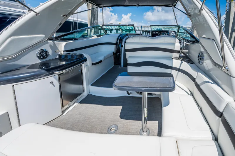 2018 Formula 31 Performance Cruiser