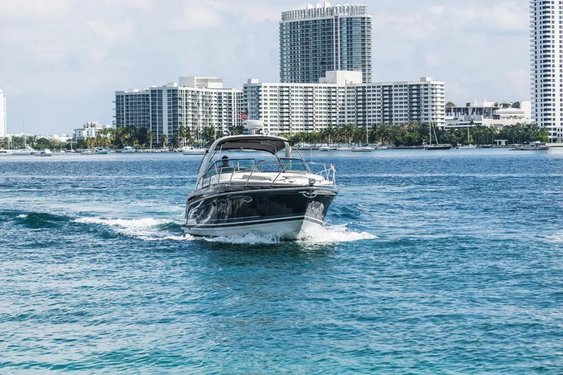 2018 Formula 31 Performance Cruiser