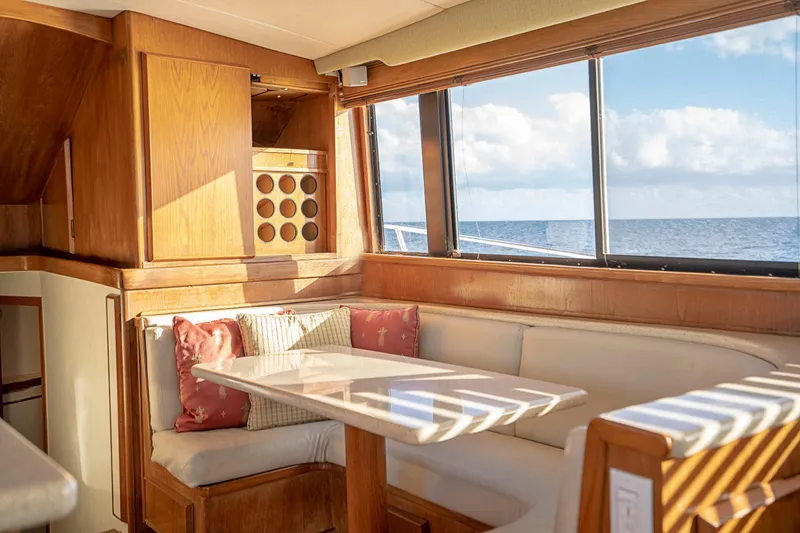 1989 Bertram Sport Fisherman