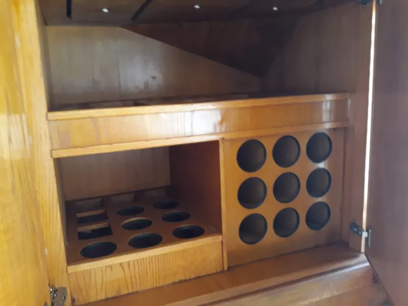 1989 Bertram Sport Fisherman