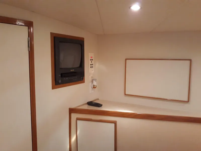 1989 Bertram Sport Fisherman