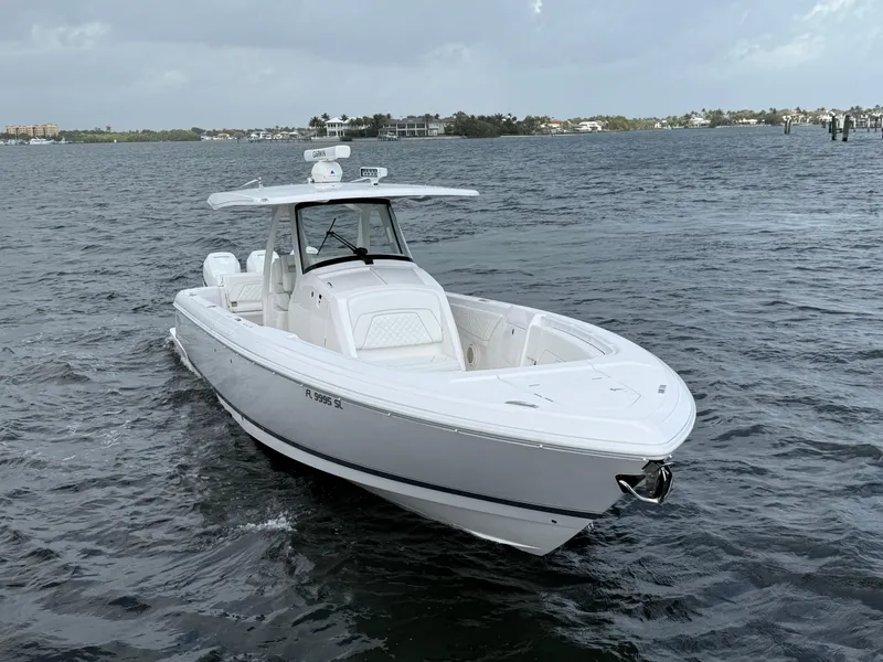 2020 Intrepid 345 Nomad SE