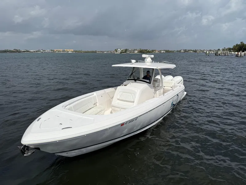 2020 Intrepid 345 Nomad SE