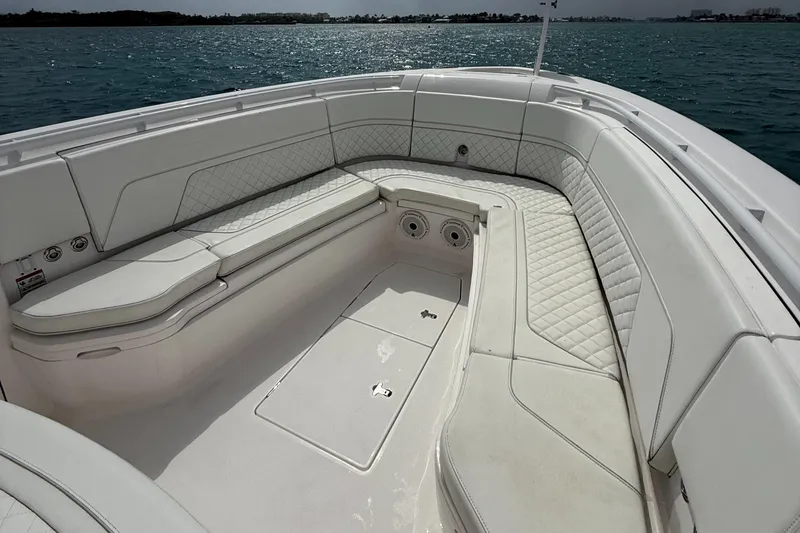 2020 Intrepid 345 Nomad SE