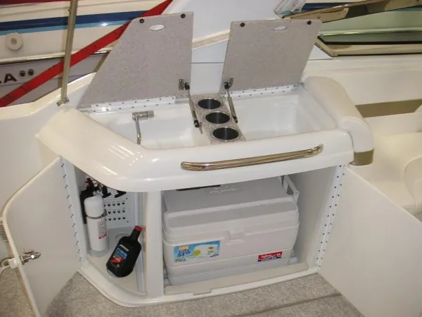 2004 Formula Bowrider 20hrs