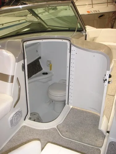 2004 Formula Bowrider 20hrs