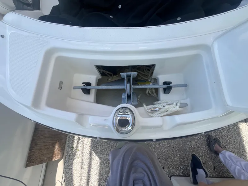 2023 Sea Ray SPX 210 Outboard
