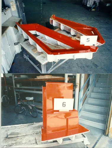 1993 Bertram Molds