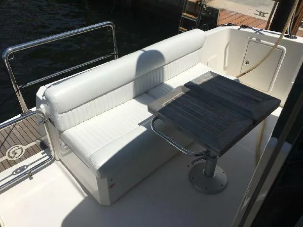 2007 Riviera Sport Yacht