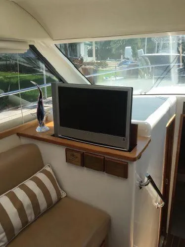 2007 Riviera Sport Yacht