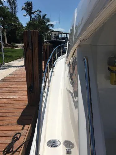 2007 Riviera Sport Yacht