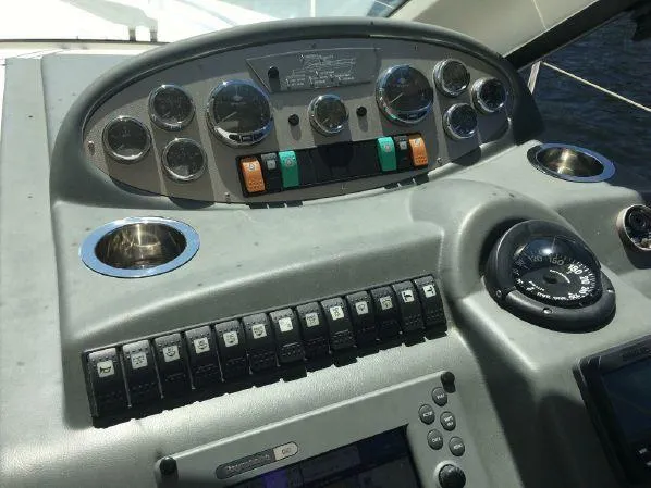 2007 Riviera Sport Yacht