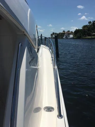 2007 Riviera Sport Yacht