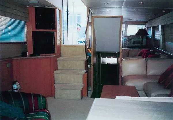 1999 Hatteras Sport Deck