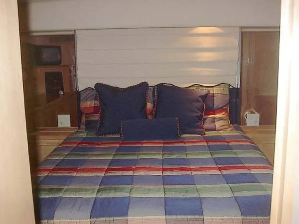 1999 Hatteras Sport Deck