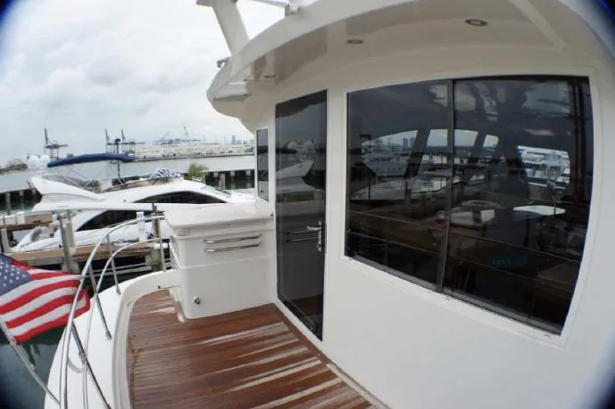 2009 Marquis Tri-Deck Enclosed Flybridge