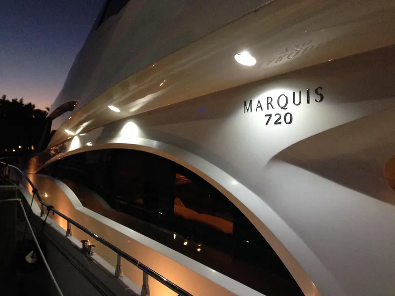 2009 Marquis Tri-Deck Enclosed Flybridge