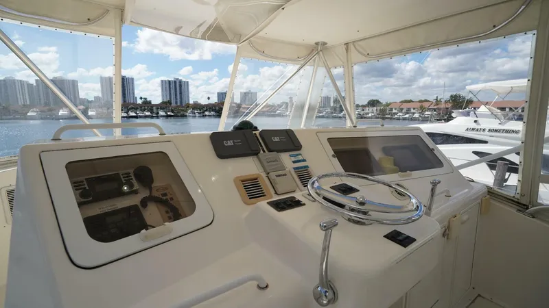 2005 Ocean Yachts 
