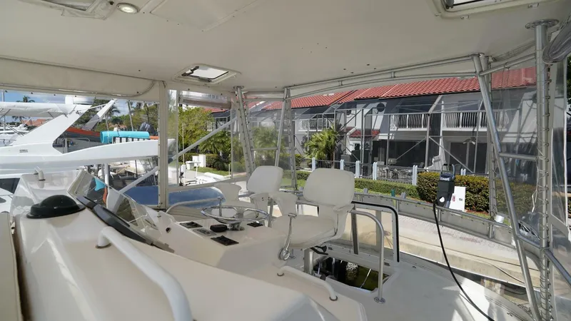 2005 Ocean Yachts 