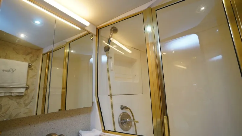 2005 Ocean Yachts 