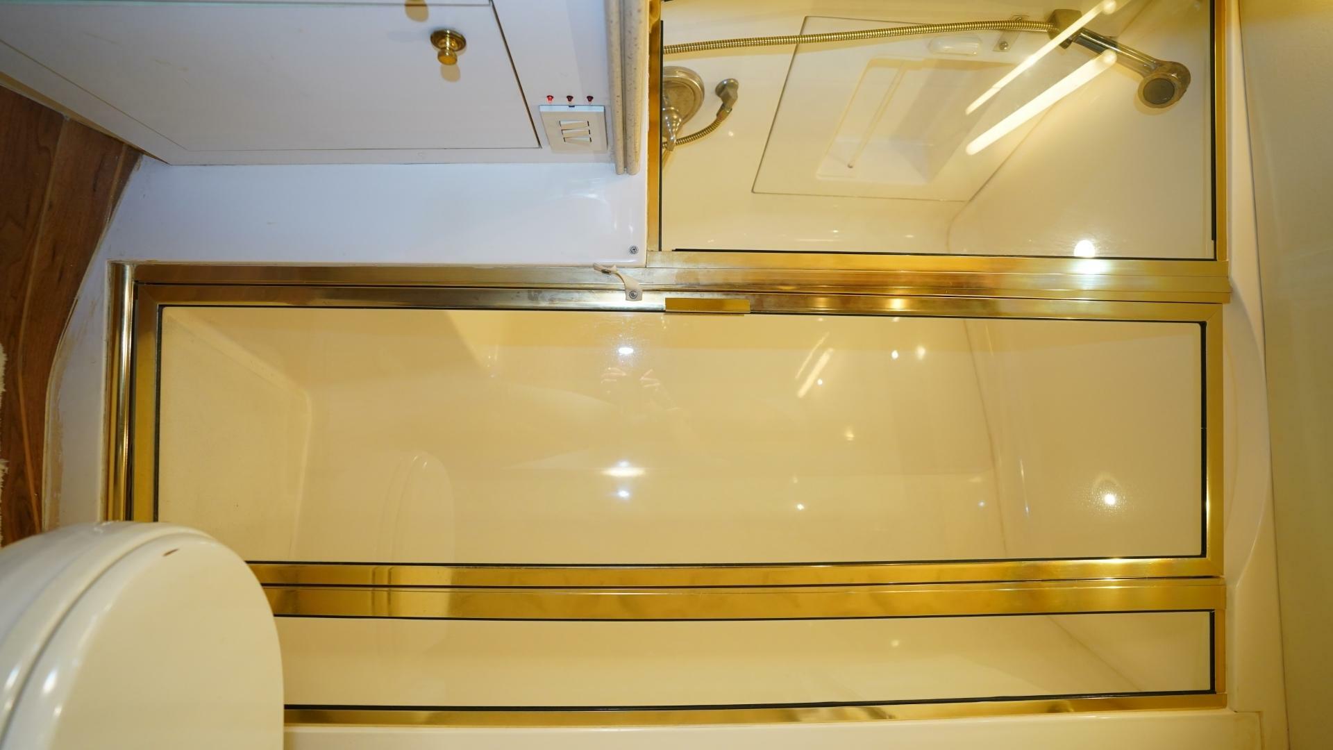 2005 Ocean Yachts 