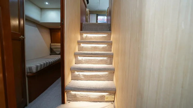 2005 Ocean Yachts 