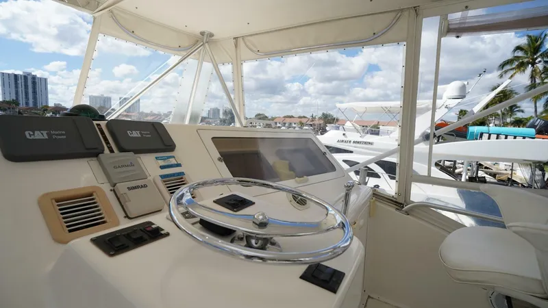 2005 Ocean Yachts 