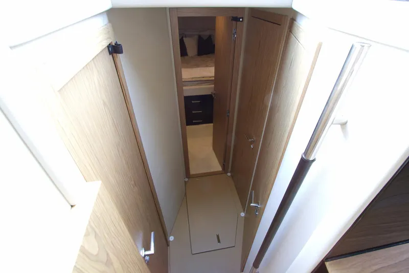 2013 Sessa Marine F45 Flybridge