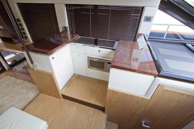 2013 Sessa Marine F45 Flybridge