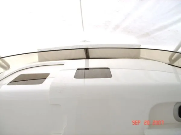 2006 Intrepid 377 Walkaround