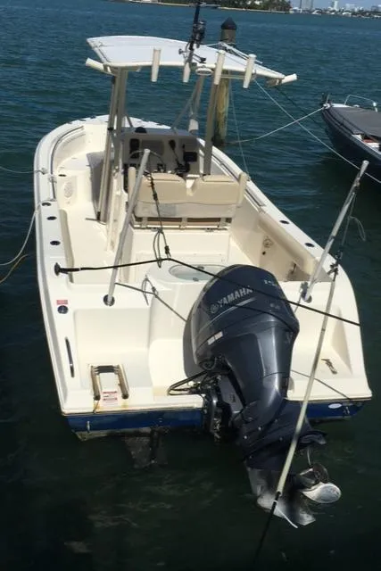 2015 Cobia 217 Center Console