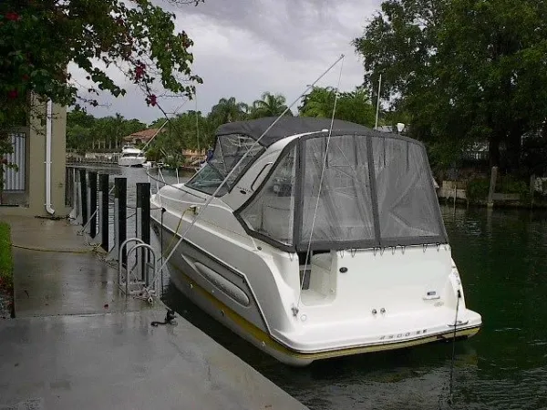 2004 Maxum 2900SE with generator 4.5kW