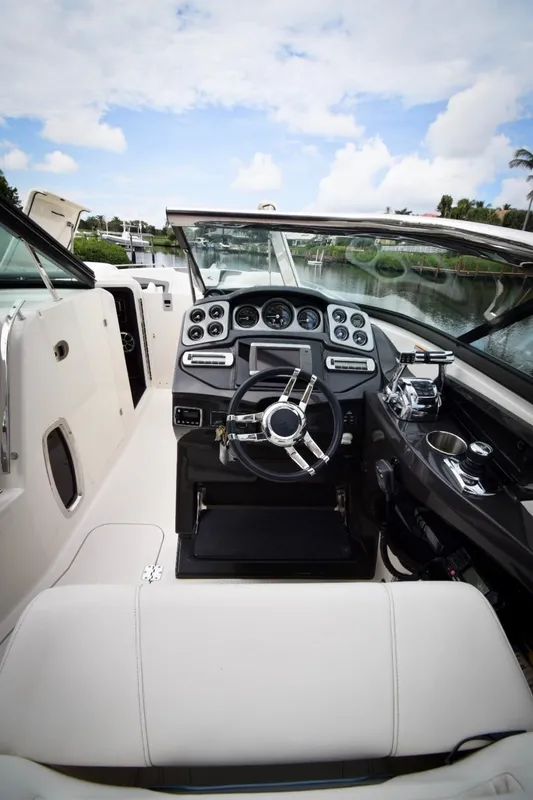 2013 Monterey 328SS Super Sport