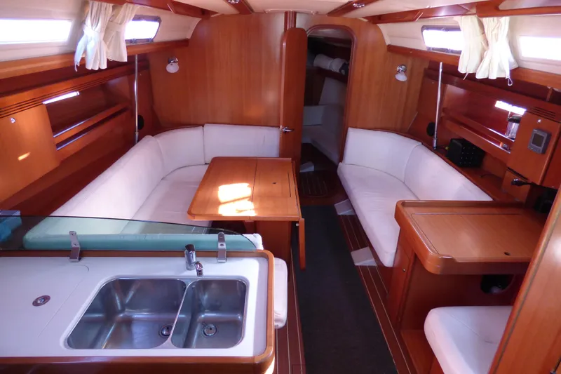 2007 Dufour 40 Performance