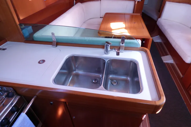 2007 Dufour 40 Performance