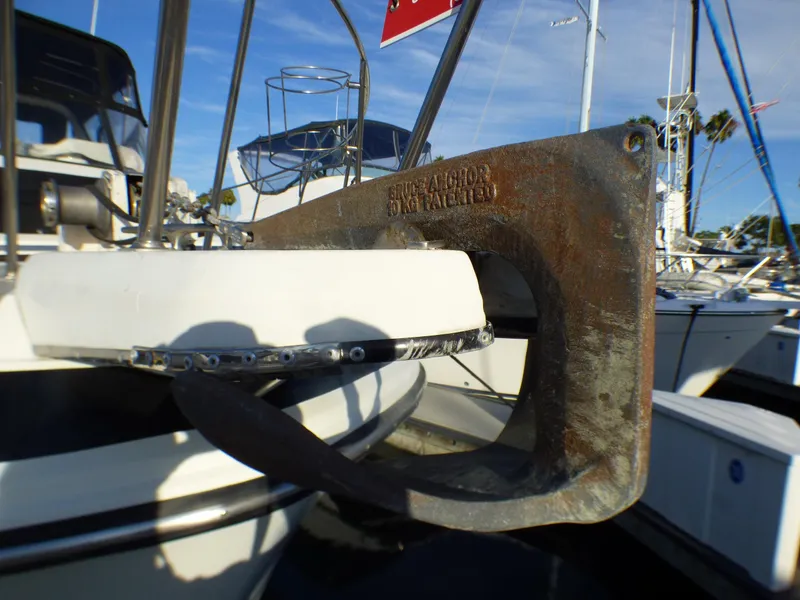 1985 Carver 36 Mariner