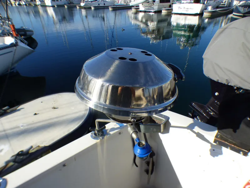 1985 Carver 36 Mariner
