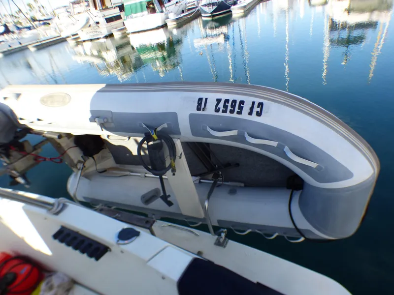 1985 Carver 36 Mariner