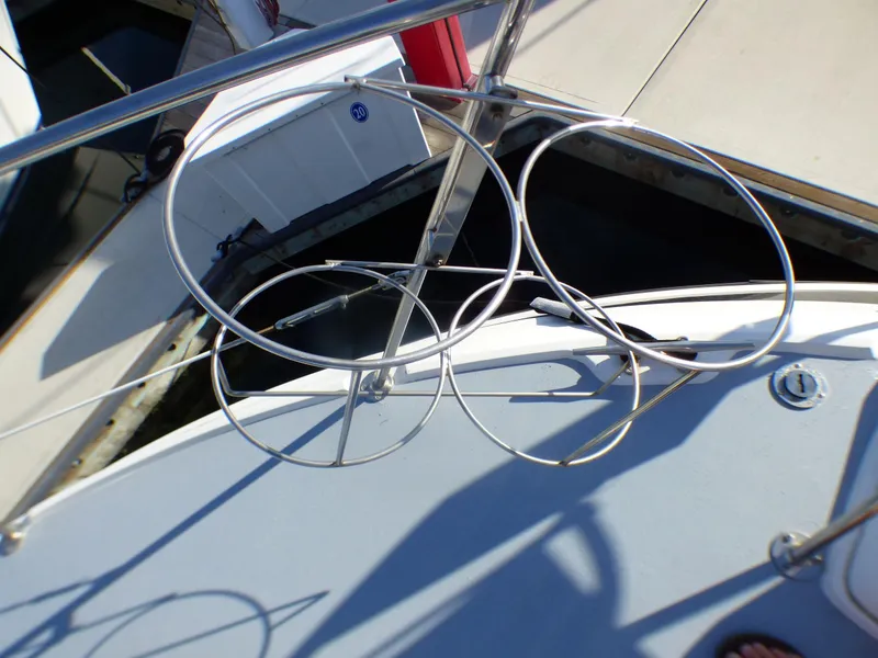1985 Carver 36 Mariner