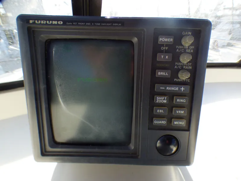 1985 Carver 36 Mariner