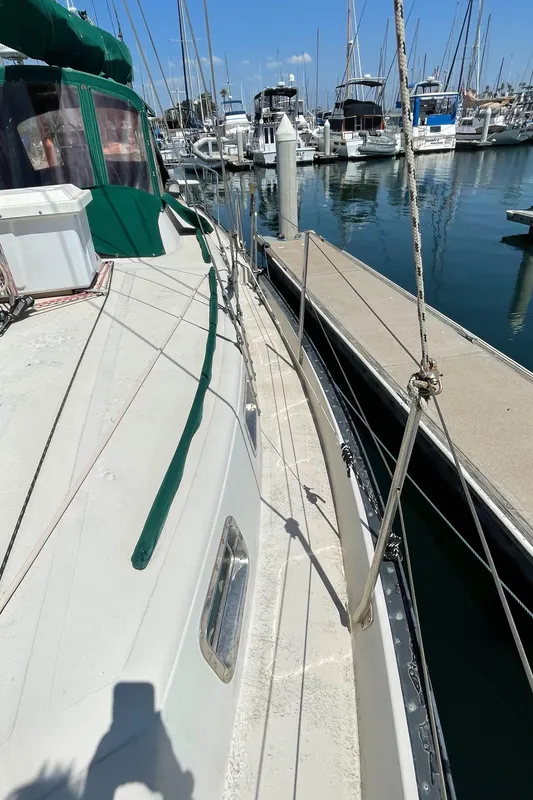 1987 Newport 40 Offshore