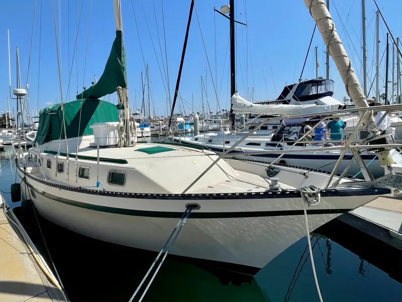 1987 Newport 40 Offshore