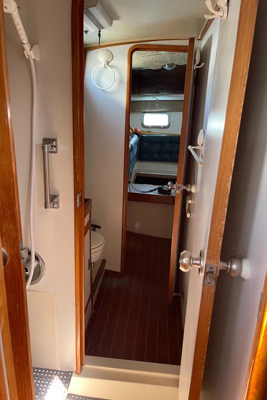 1987 Newport 40 Offshore