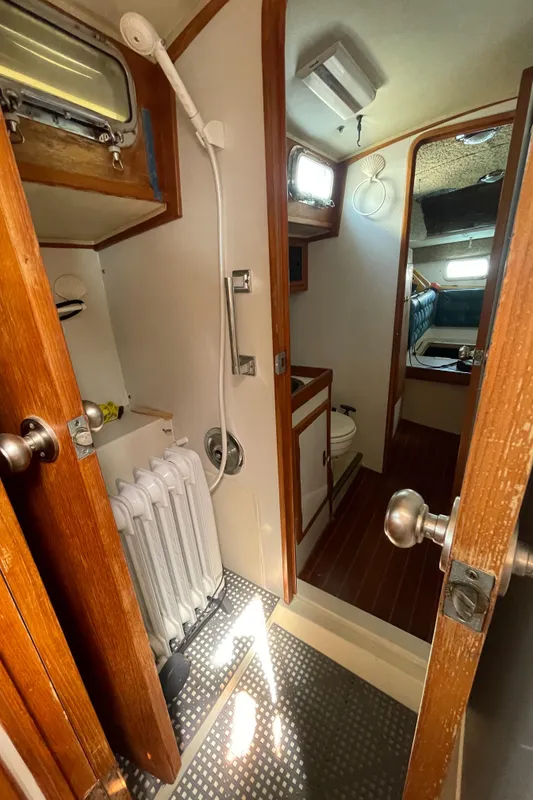 1987 Newport 40 Offshore