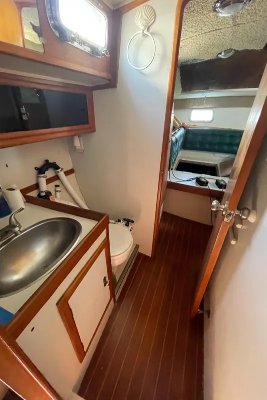 1987 Newport 40 Offshore
