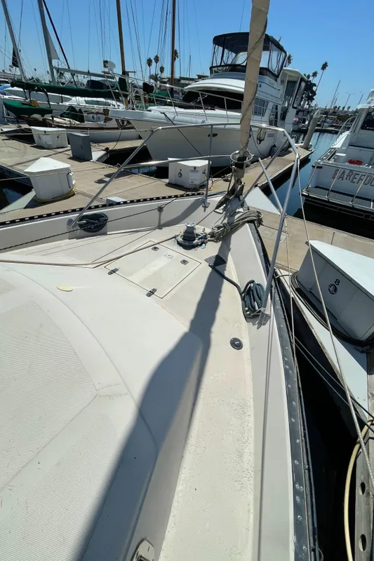 1987 Newport 40 Offshore
