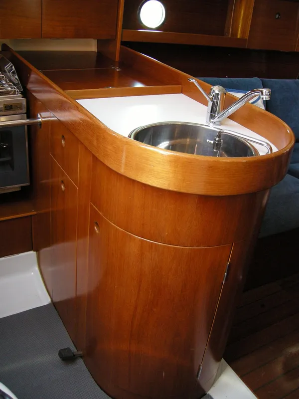Galley sink