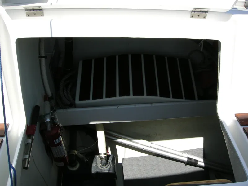 Cockpit locker BIG